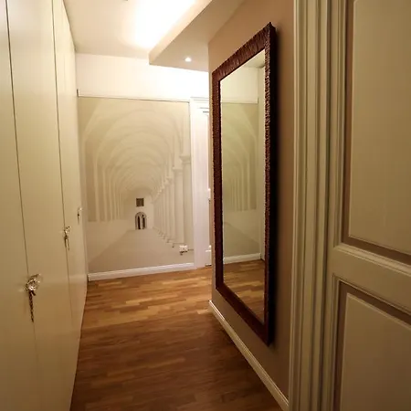 Lr Apartment