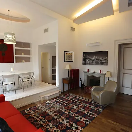 Lr Apartment