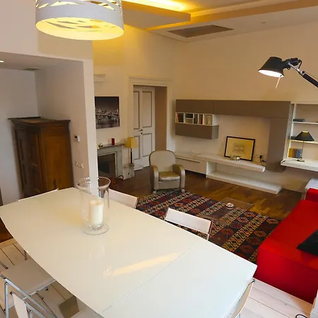 Lr Apartment